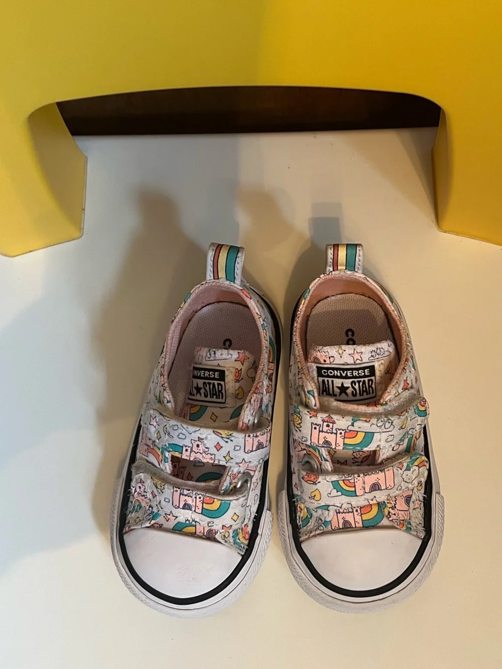 Converse children canvas